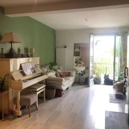 Maison De Village Confortable
